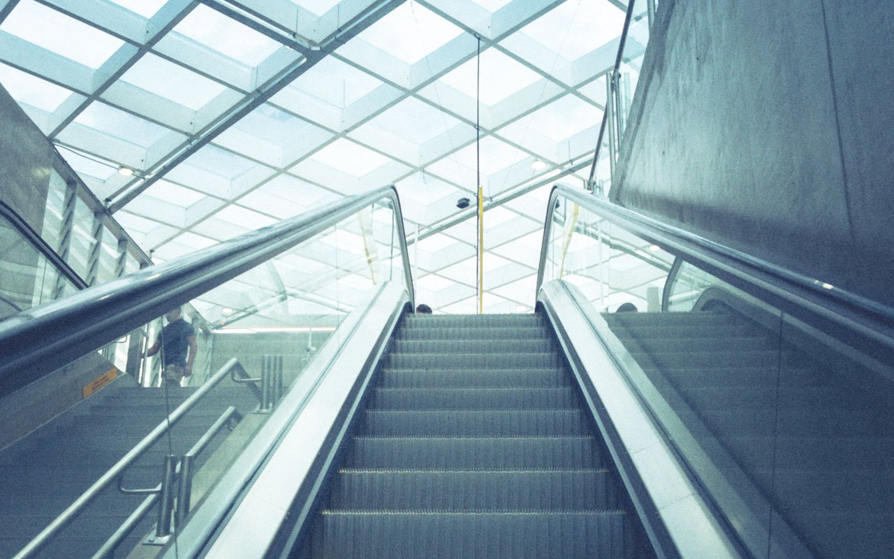 Anti-Graffiti-Film-For-Escalators